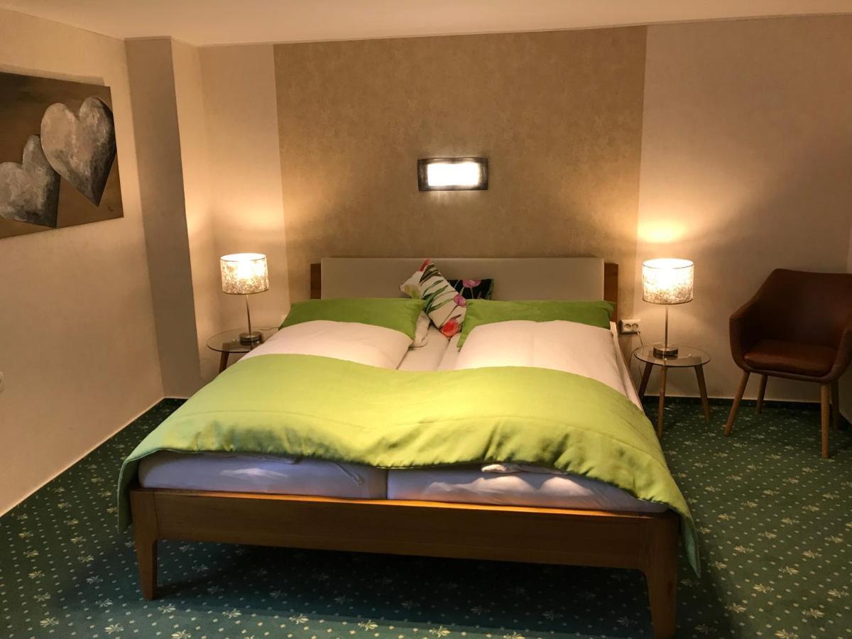 Hotel Garni Maass Браубах Экстерьер фото