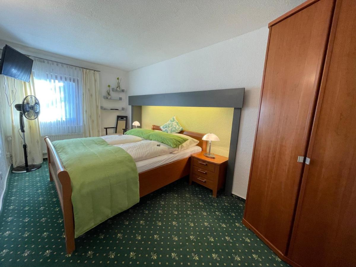 Hotel Garni Maass Браубах Экстерьер фото