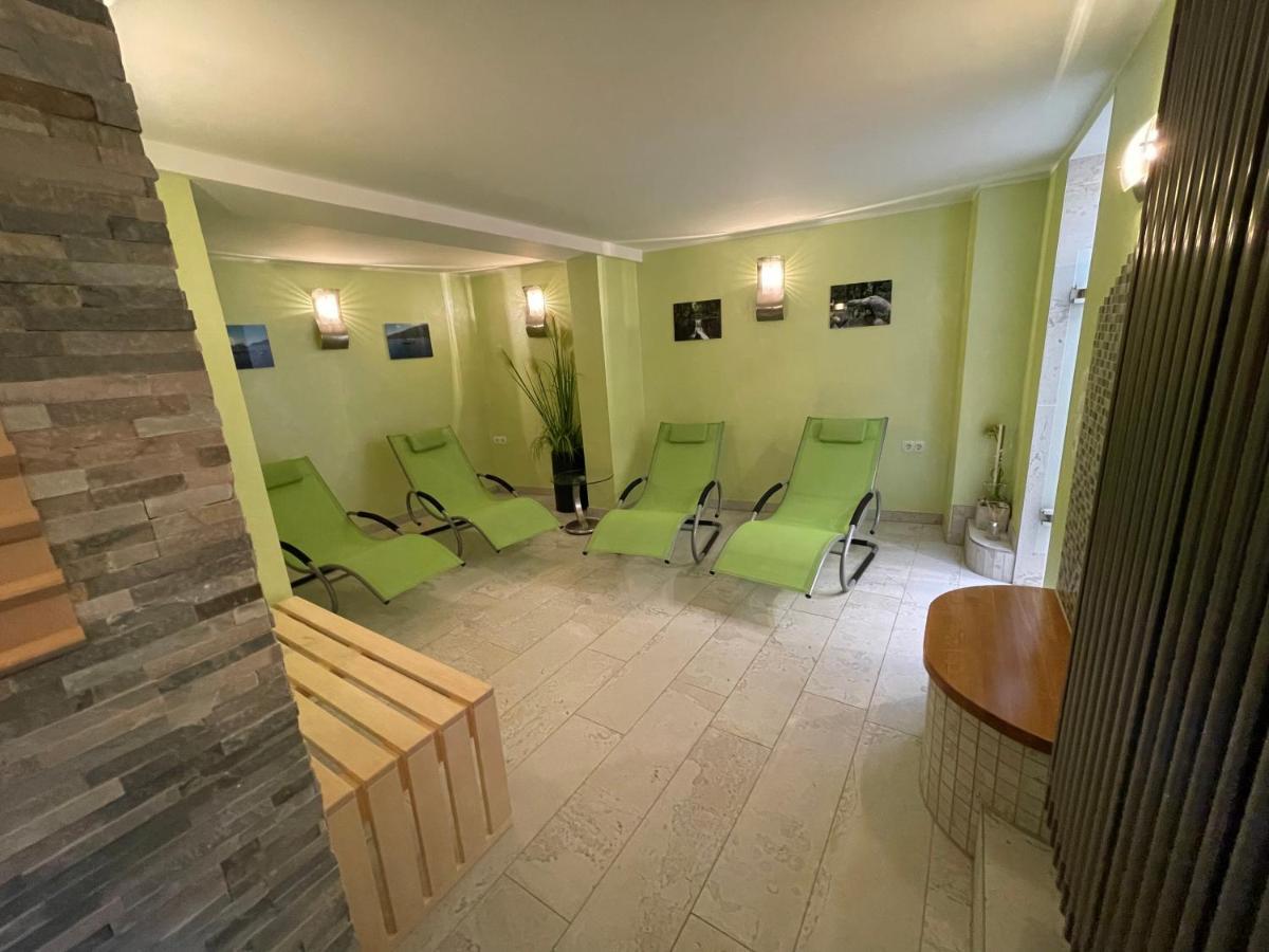 Hotel Garni Maass Браубах Экстерьер фото